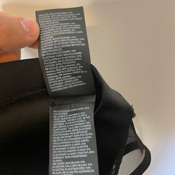 H&M Bra 32B Black Lace Lined Padded Feminine Wireless Feminine Intimates Modern - Picture 5 of 5